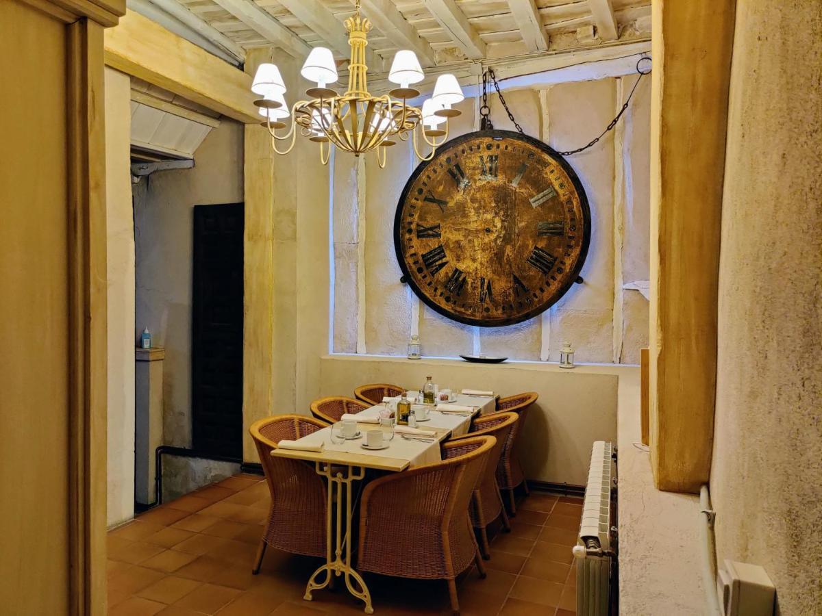 Posada Restaurante Casa De La Sal Candelario Extérieur photo